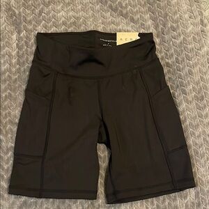 Aero Black Women's Shorts w Pockets